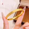 Picture of Old French gold four-leaf clover bracelet old money Fashion Women's high-grade brass plated real gold bracelet for a long time does not fade