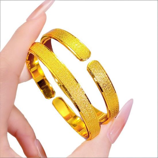 图片 黄铜镀金钉砂开口手镯女士轻奢简约高级感黄金色镯子久不掉色手饰